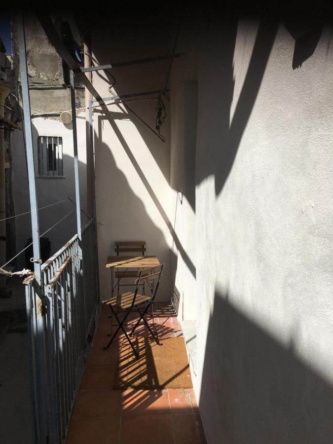 La Casa Nell'Antico Cortile Apartment Catania Luaran gambar