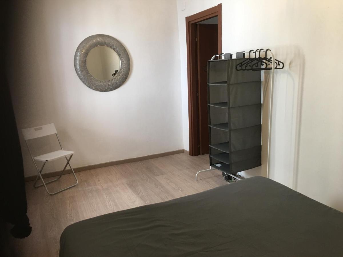 La Casa Nell'Antico Cortile Apartment Catania Luaran gambar